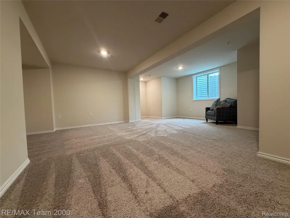 45702 Aragon Canton Charter Township, MI 48187