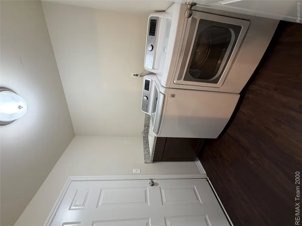 45702 Aragon Canton Charter Township, MI 48187