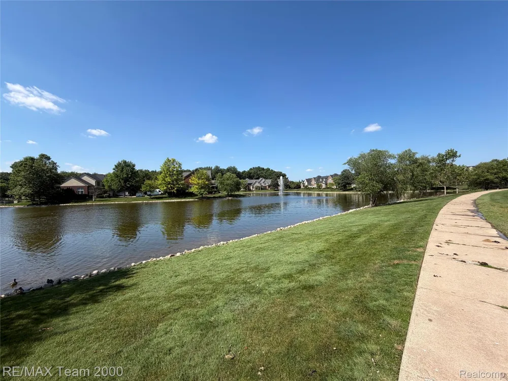 45702 Aragon Canton Charter Township, MI 48187