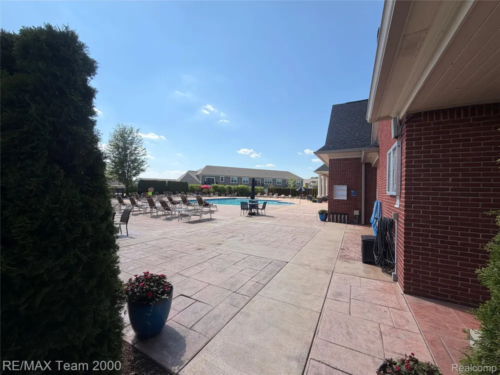 45702 Aragon Canton Charter Township, MI 48187