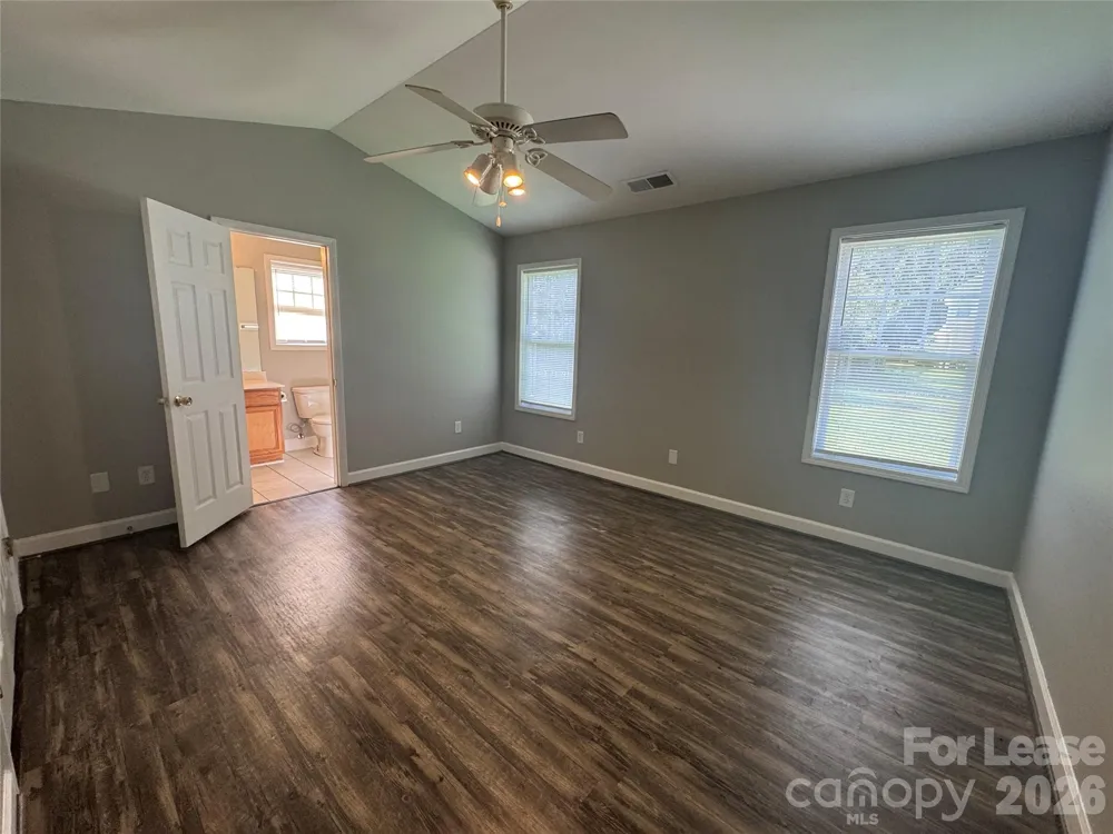 124 Crestwood Drive Mount Holly, NC 28120