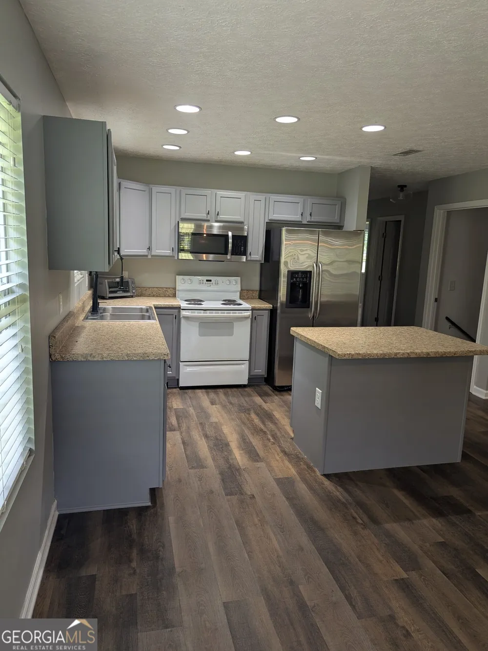 58 E Pinewood DR Dahlonega, GA 30533