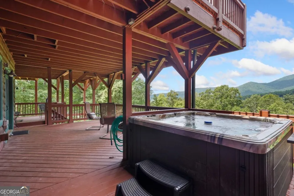 551 Amy Creek CIR Ellijay, GA 30540