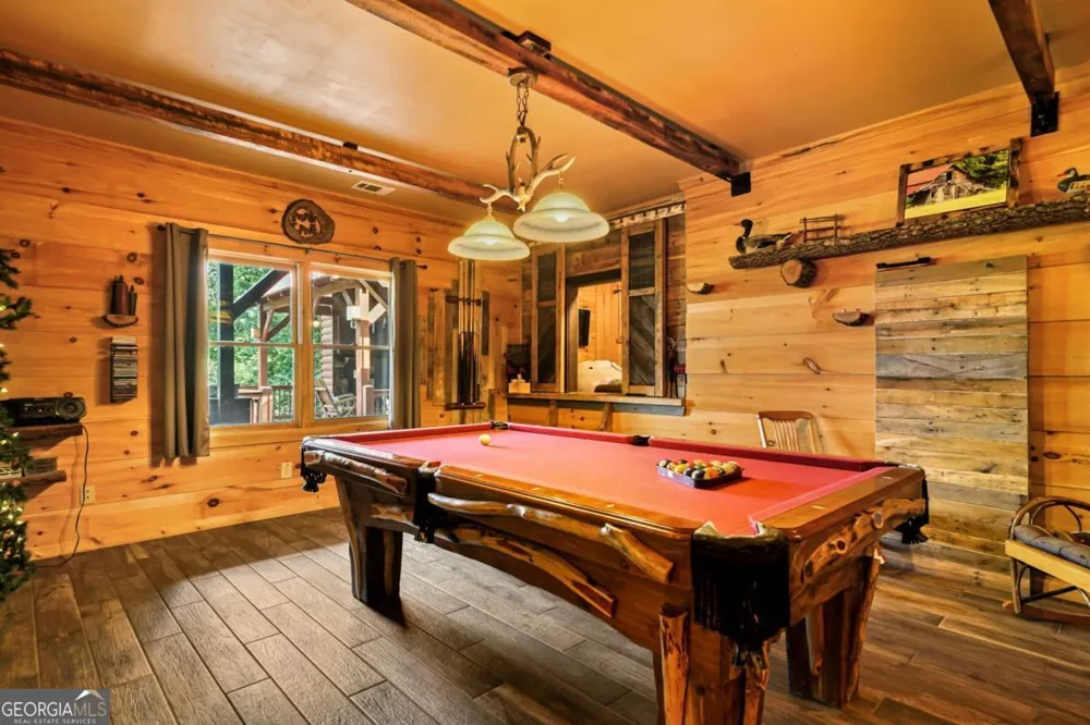 551 Amy Creek CIR Ellijay, GA 30540