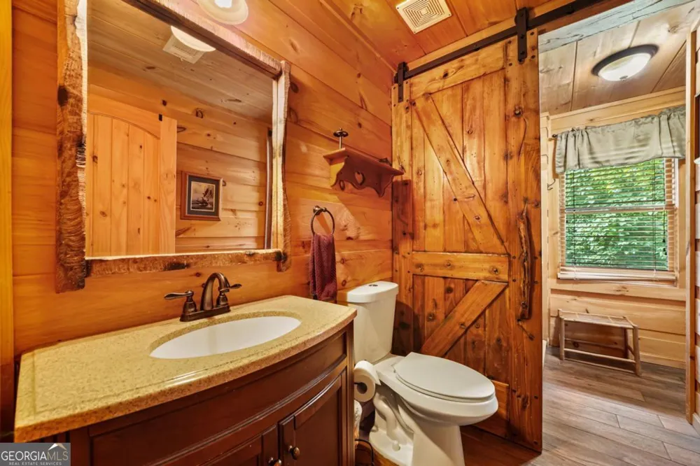 551 Amy Creek CIR Ellijay, GA 30540