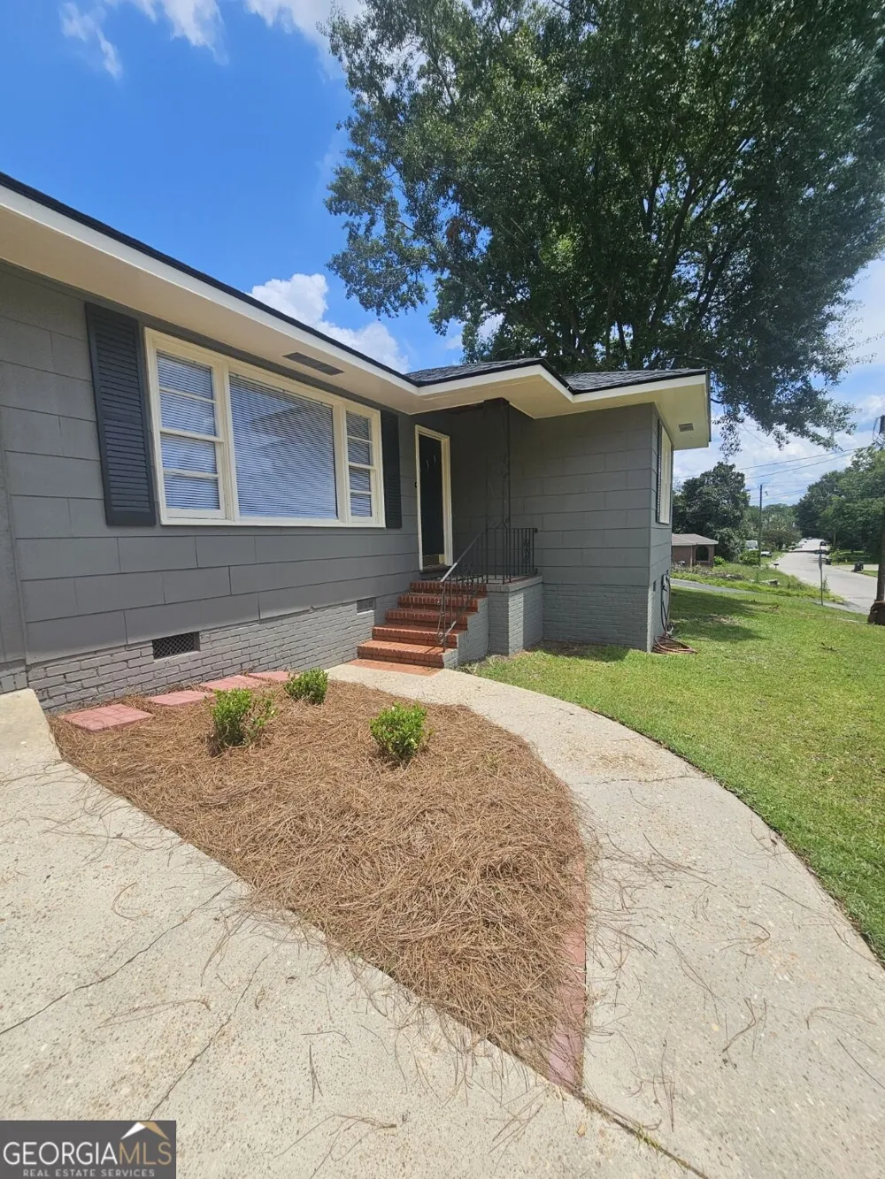 1808 18th AVE Phenix City, AL 36867