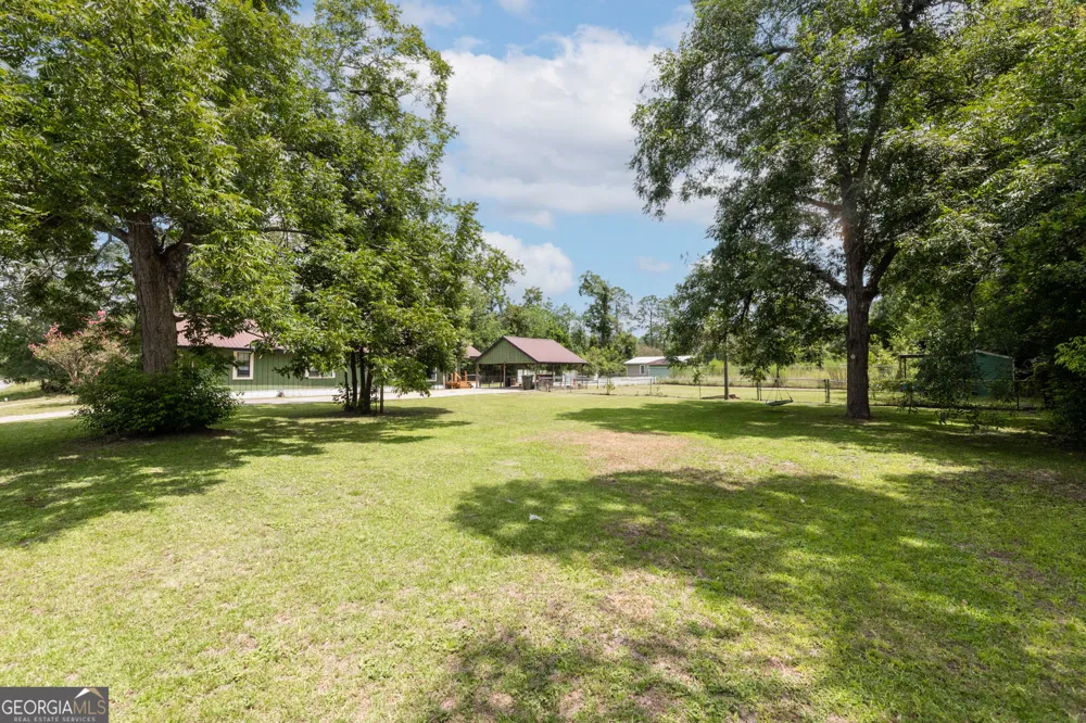 1801 Creswell ST Waycross, GA 31503