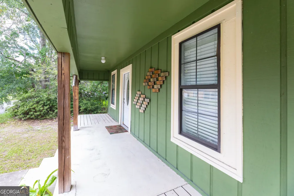 1801 Creswell ST Waycross, GA 31503