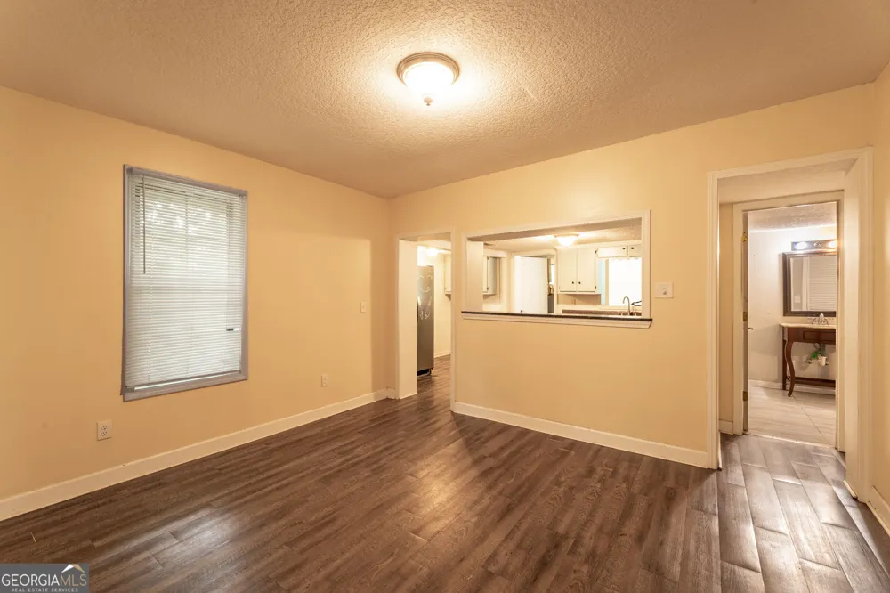1801 Creswell ST Waycross, GA 31503