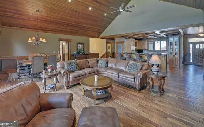 577 Beech Cove DR Hiawassee, GA 30546