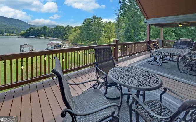 577 Beech Cove DR Hiawassee, GA 30546