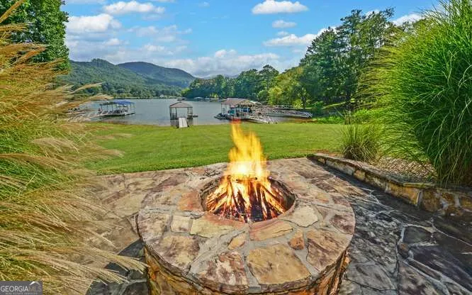 577 Beech Cove DR Hiawassee, GA 30546