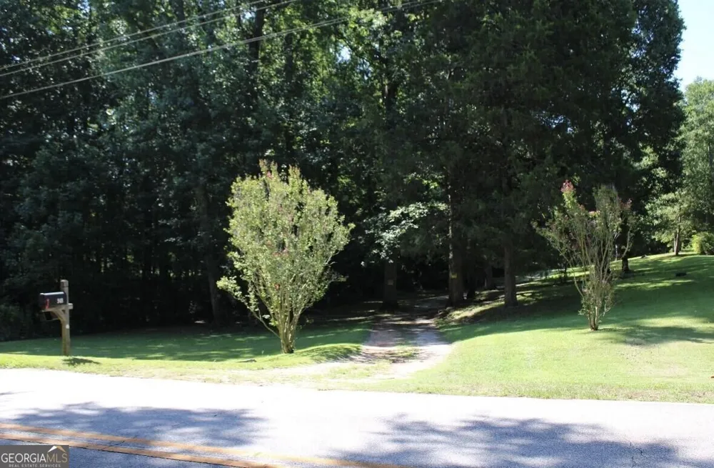 948 Hightower TRL Oxford, GA 30054