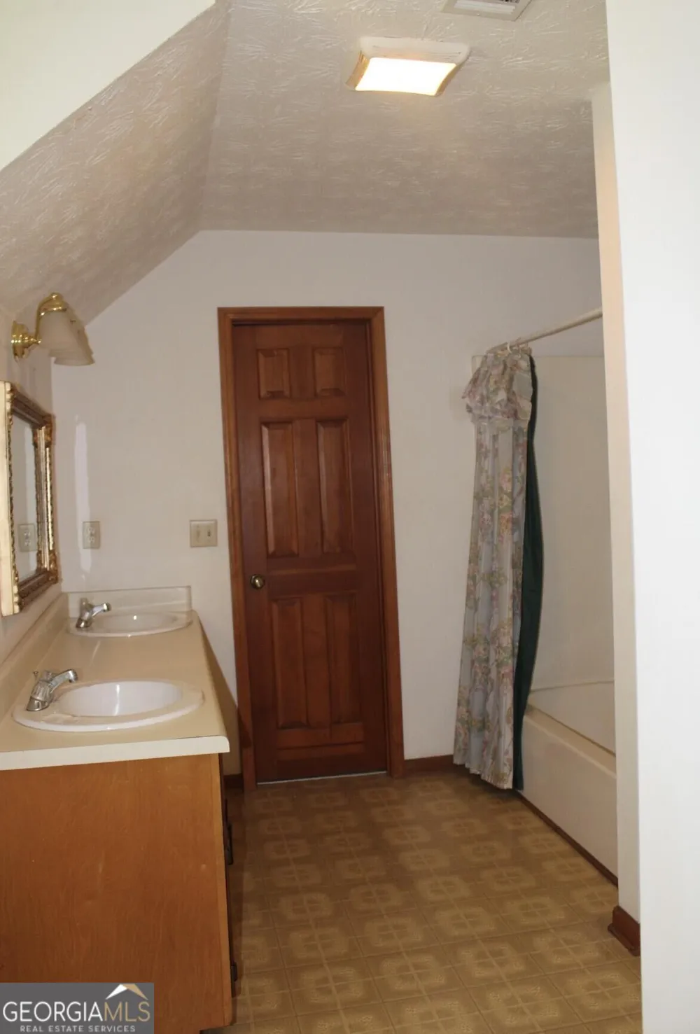 948 Hightower TRL Oxford, GA 30054