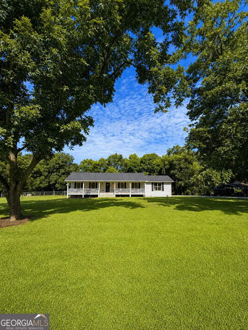 1469 Main ST Comer, GA 30629