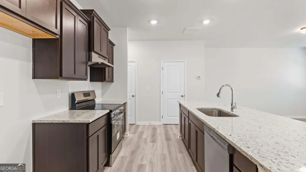 505 Hayes LN Canton, GA 30115