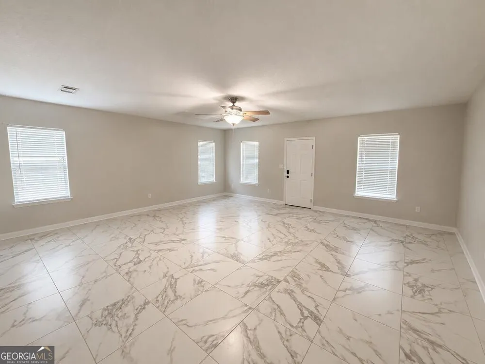 68 Patten AVE Lakeland, GA 31635