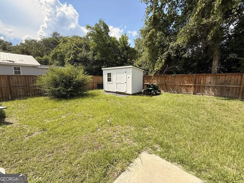 68 Patten AVE Lakeland, GA 31635