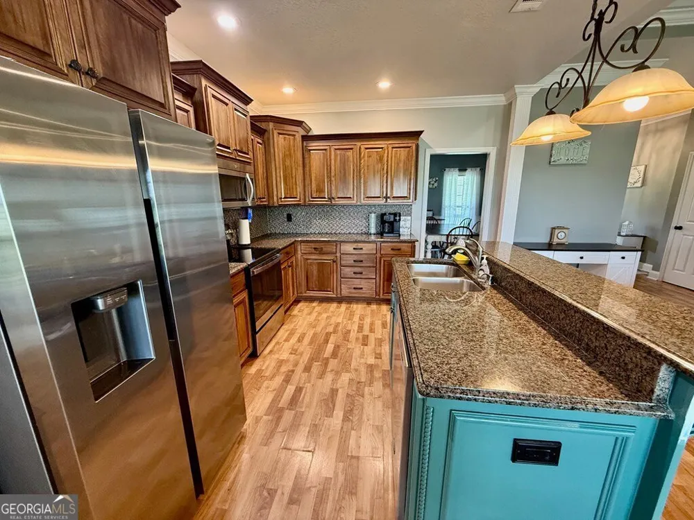 631 Patterson ST Sparks, GA 31647