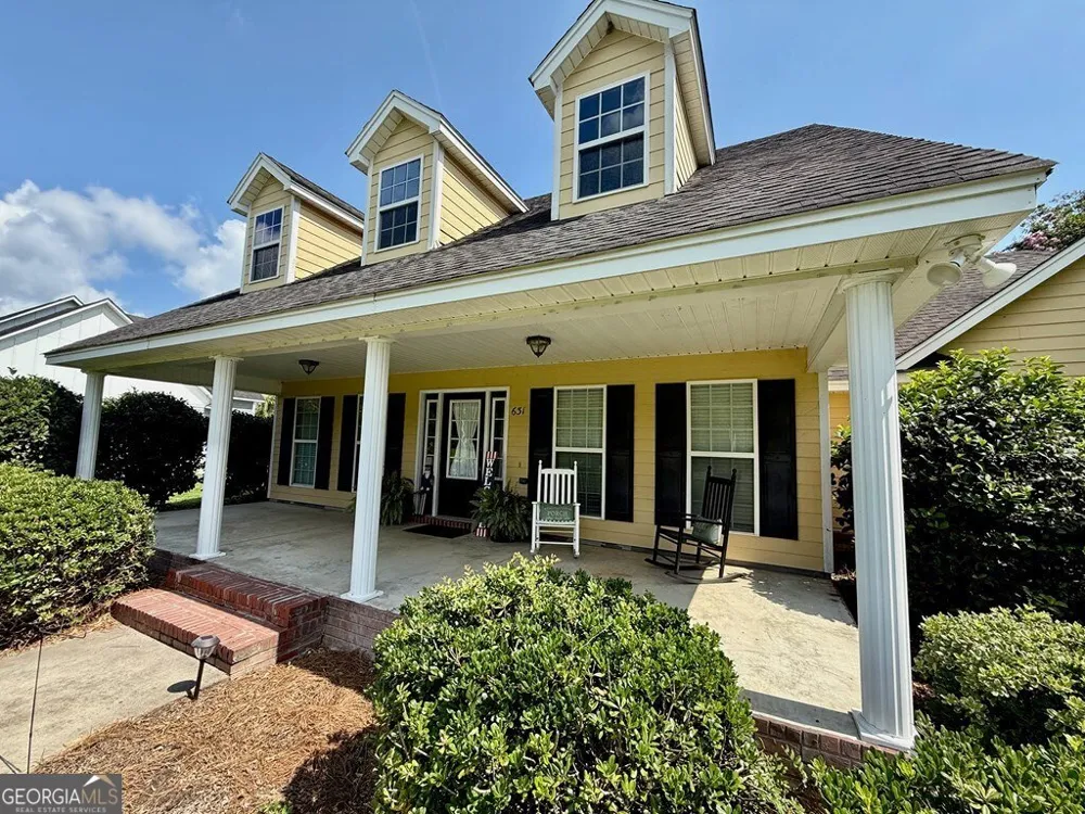 631 Patterson ST Sparks, GA 31647