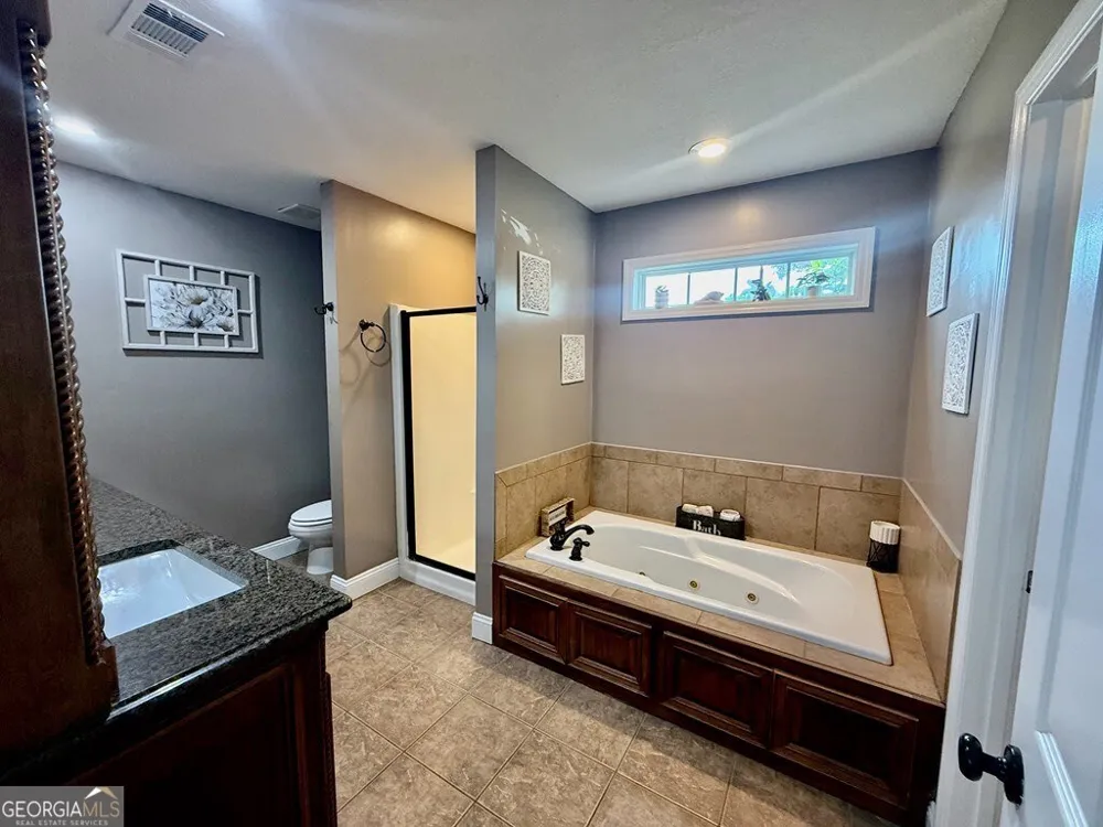 631 Patterson ST Sparks, GA 31647