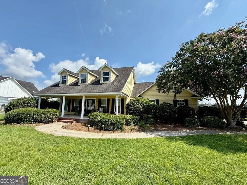 631 Patterson ST Sparks, GA 31647