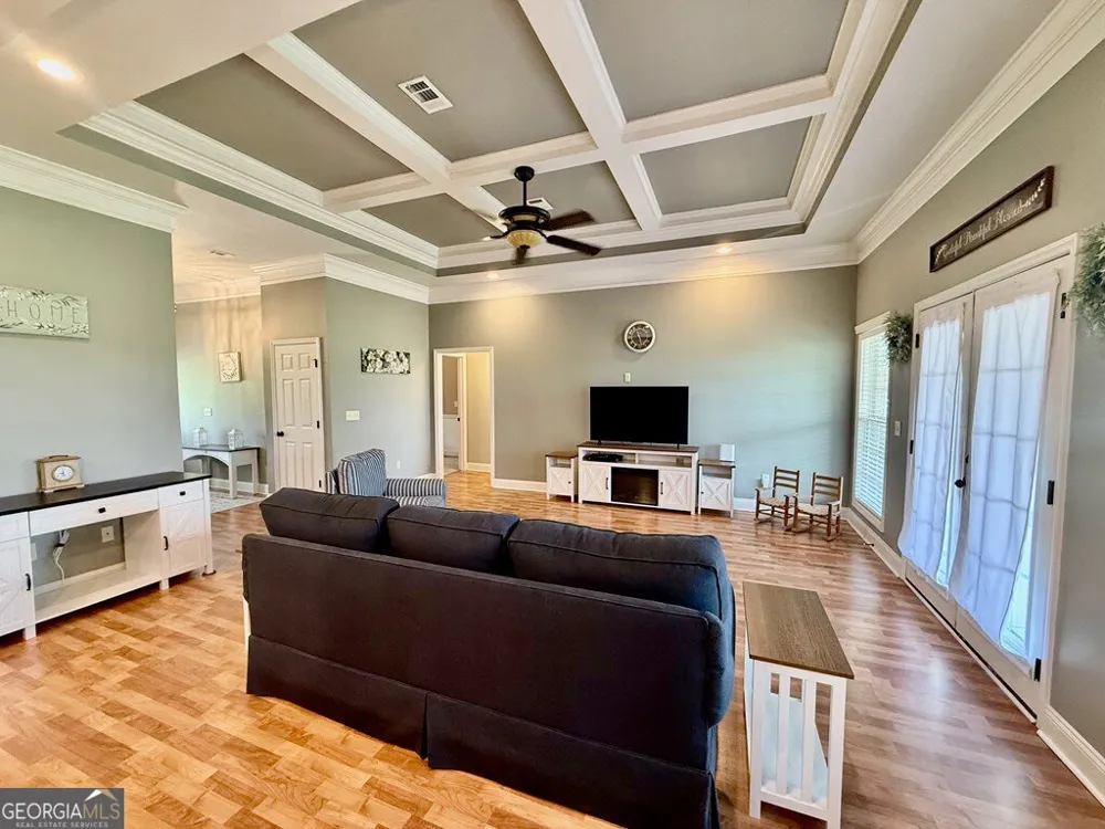 631 Patterson ST Sparks, GA 31647