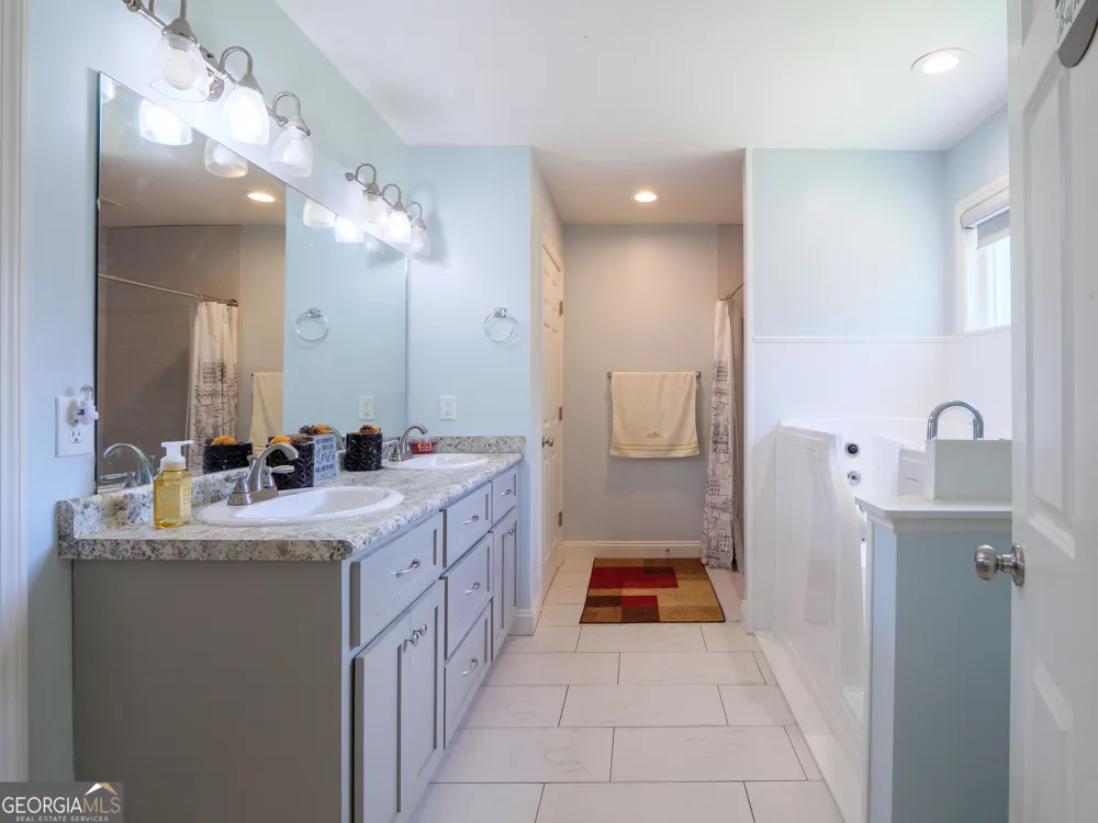 4573 Brice Bend DR Valdosta, GA 31601