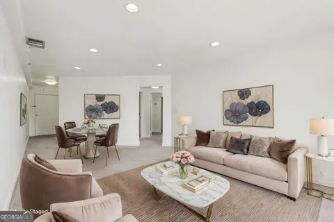 1501 Clairmont RD