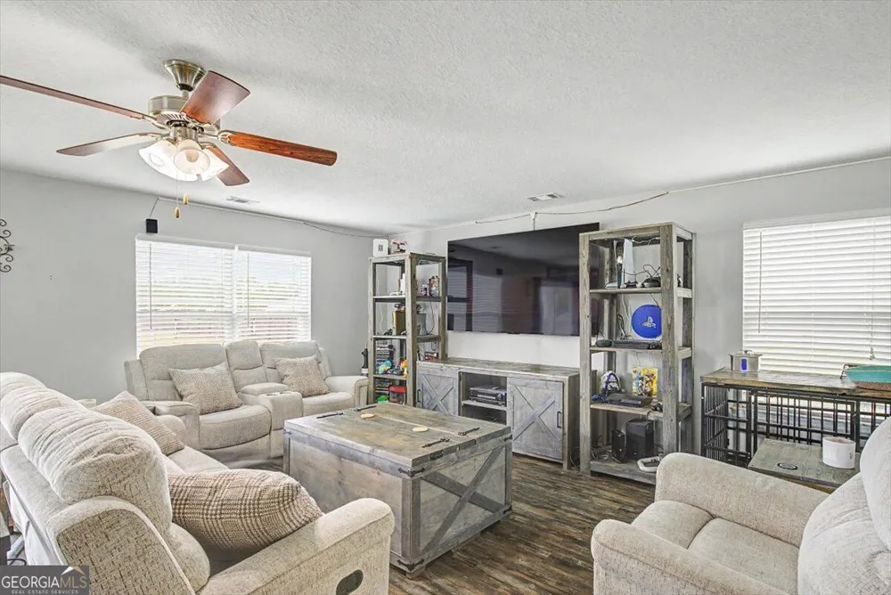 7 NW Oxbow DR Ludowici, GA 31316