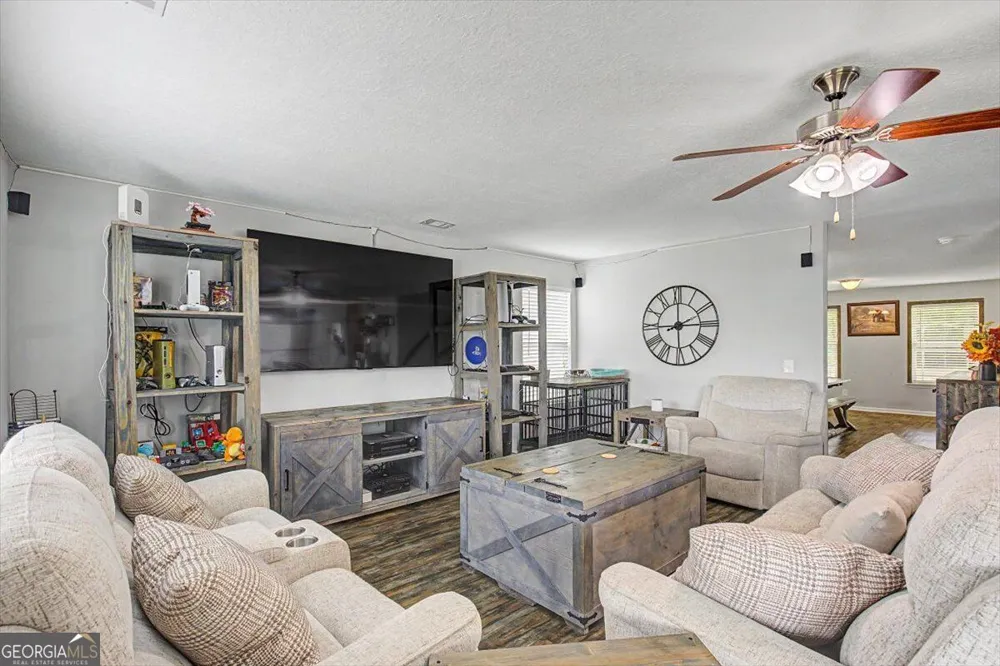 7 NW Oxbow DR Ludowici, GA 31316