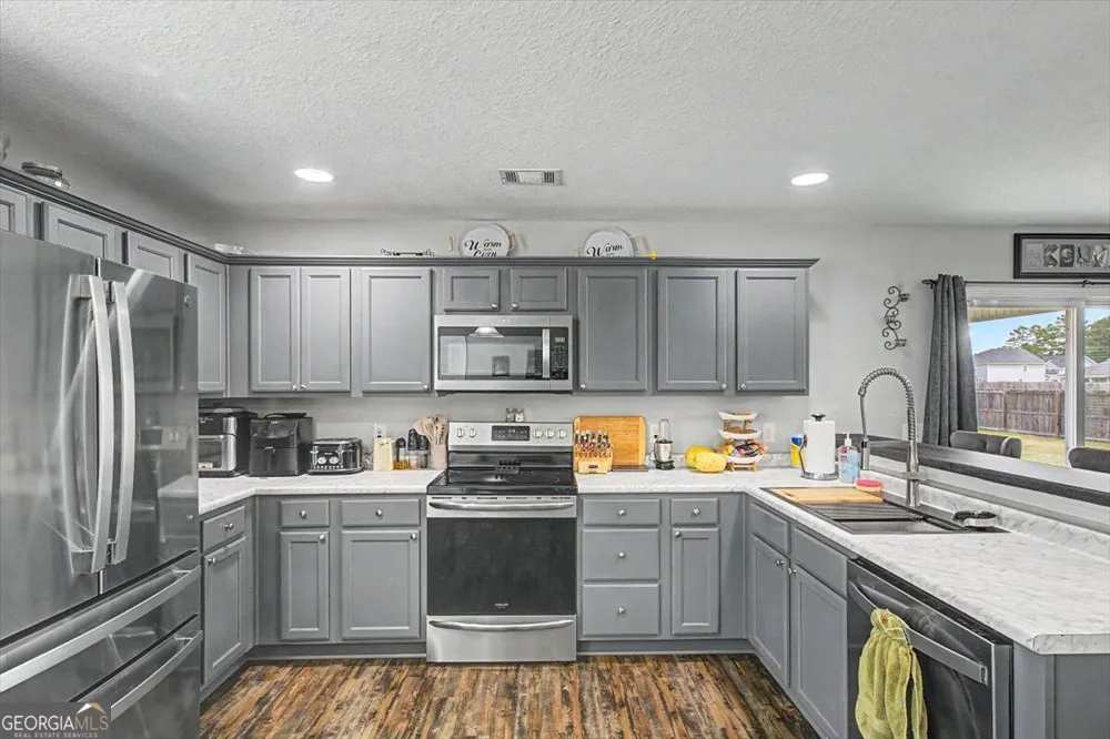 7 NW Oxbow DR Ludowici, GA 31316
