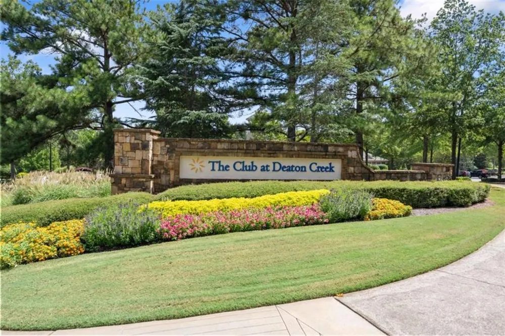 6142 Longleaf Drive Hoschton, GA 30548