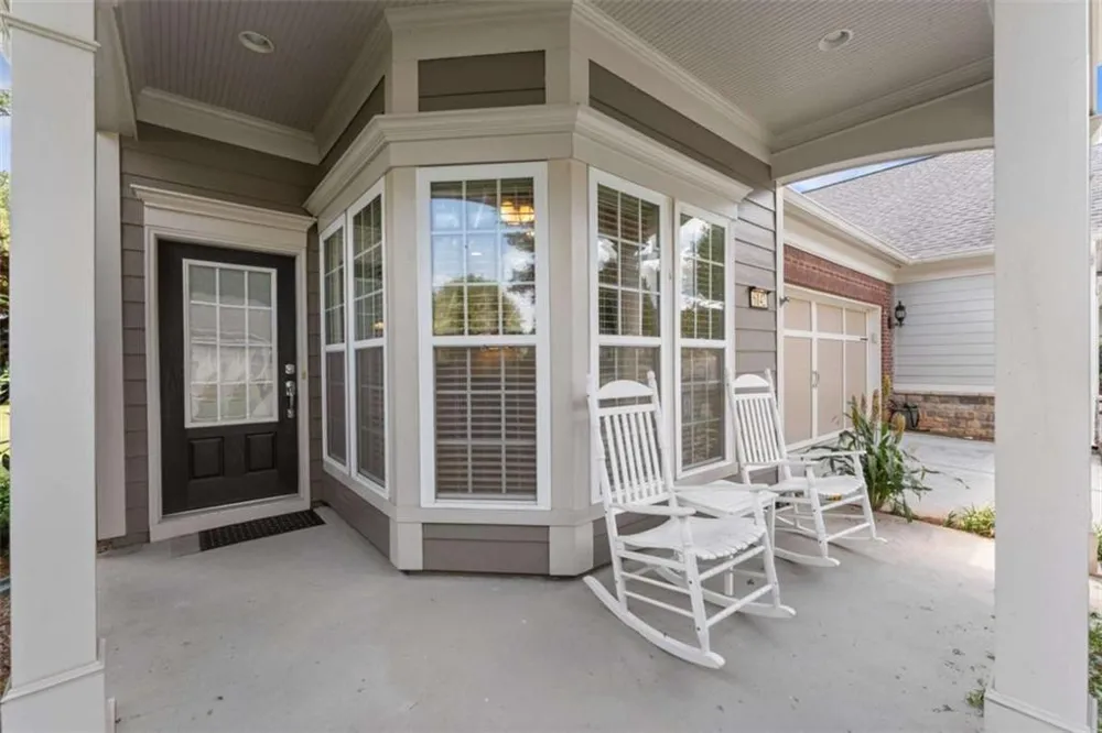 6142 Longleaf Drive Hoschton, GA 30548