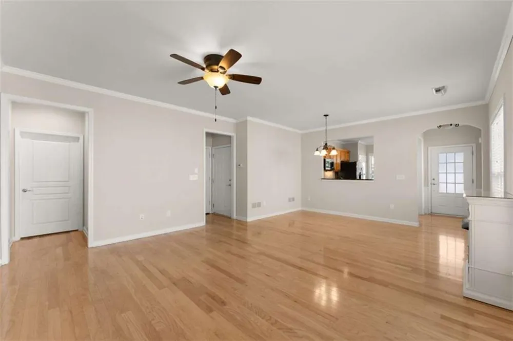 6142 Longleaf Drive Hoschton, GA 30548