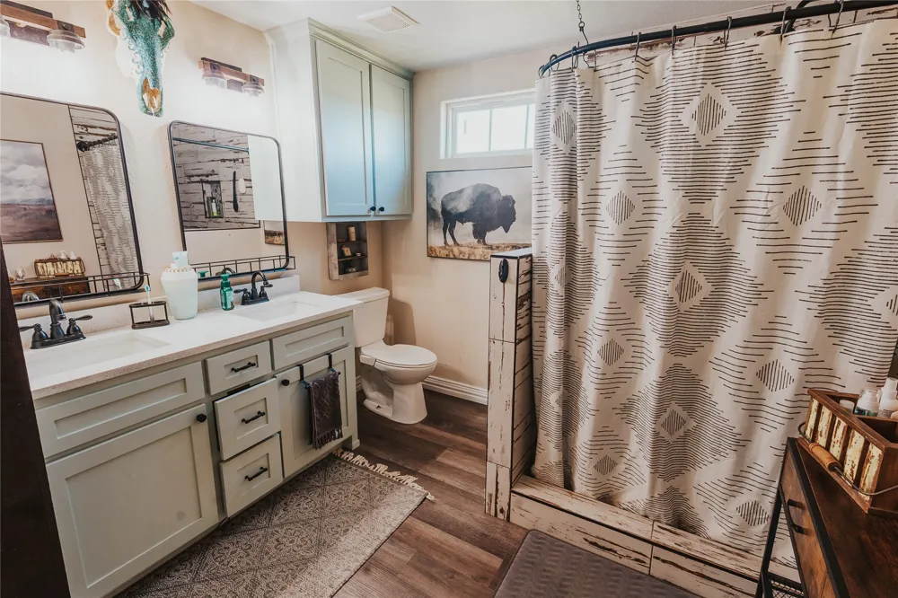 246 Hcr 1450 Covington, TX 76636