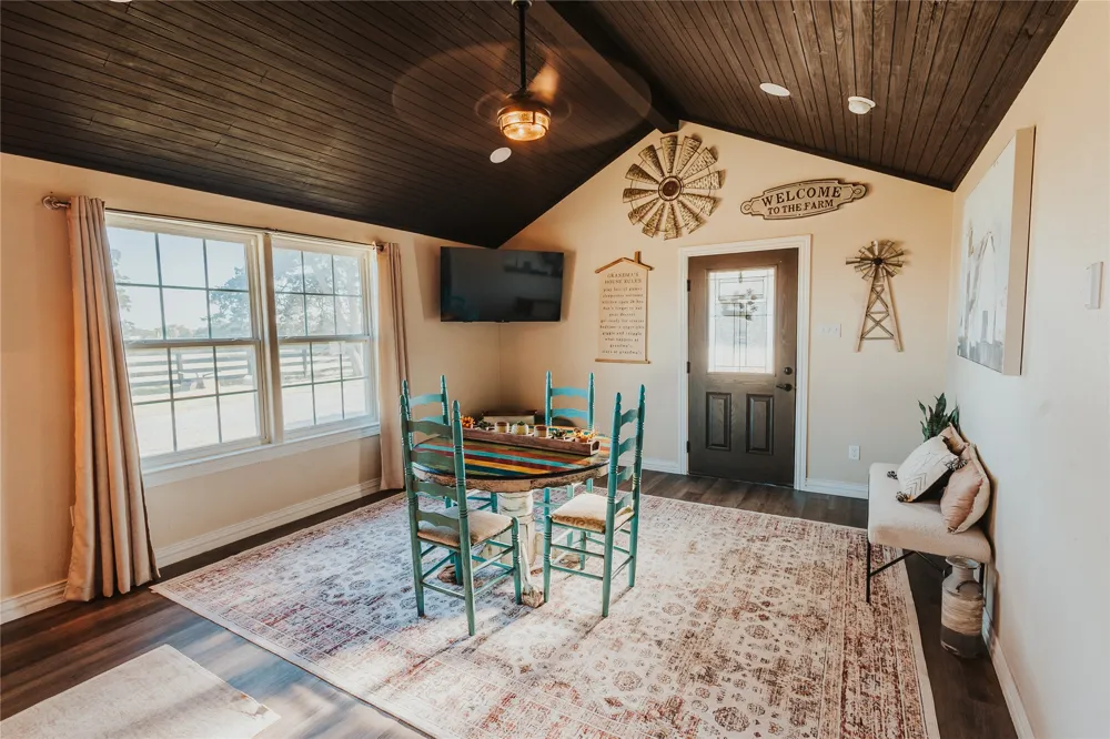 246 Hcr 1450 Covington, TX 76636