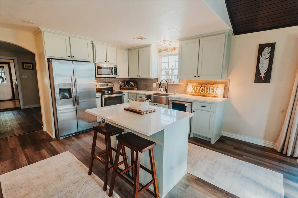 246 Hcr 1450 Covington, TX 76636