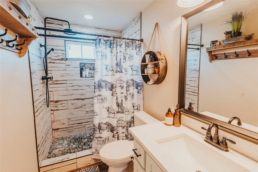 246 Hcr 1450 Covington, TX 76636