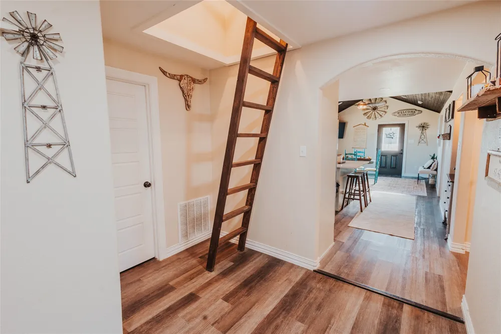 246 Hcr 1450 Covington, TX 76636