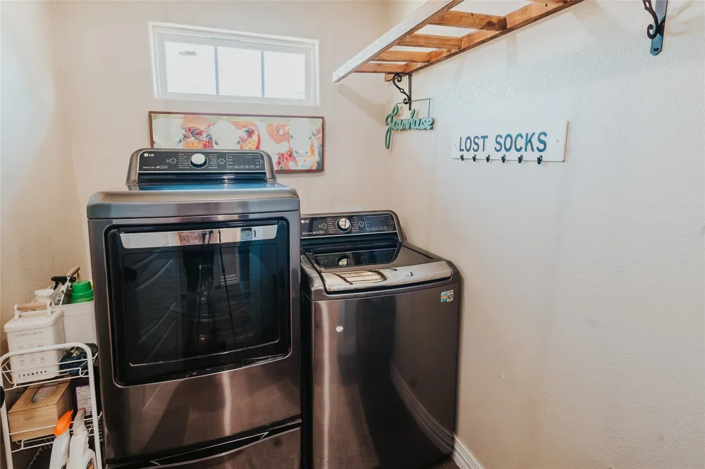 246 Hcr 1450 Covington, TX 76636