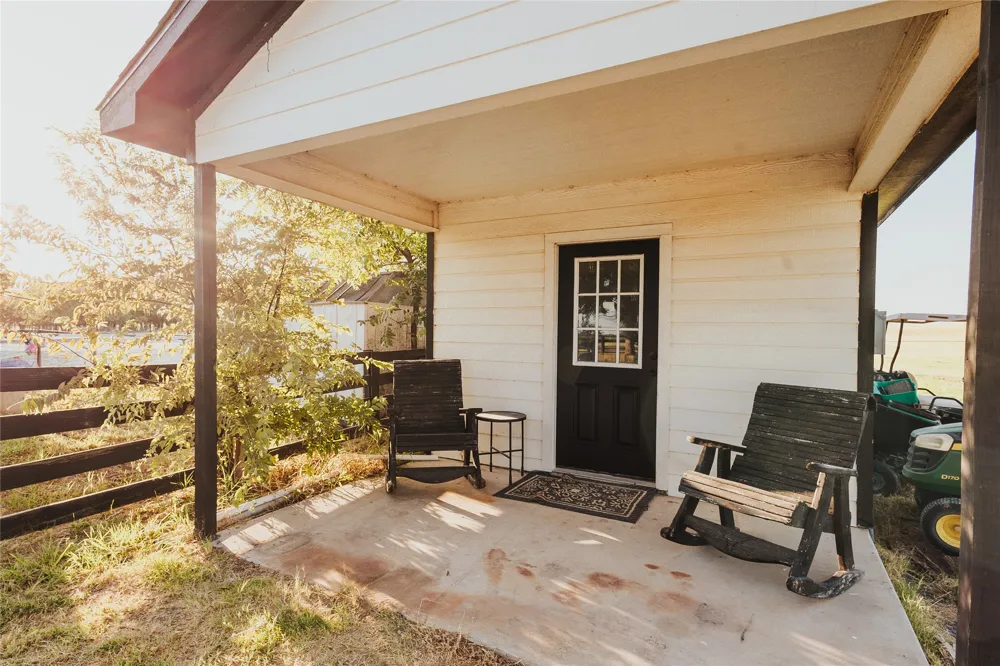 246 Hcr 1450 Covington, TX 76636