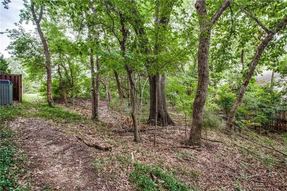 7034 Clear Springs Circle Garland, TX 75044