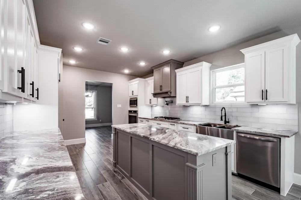 816 County Road 6609 Dayton, TX 77535