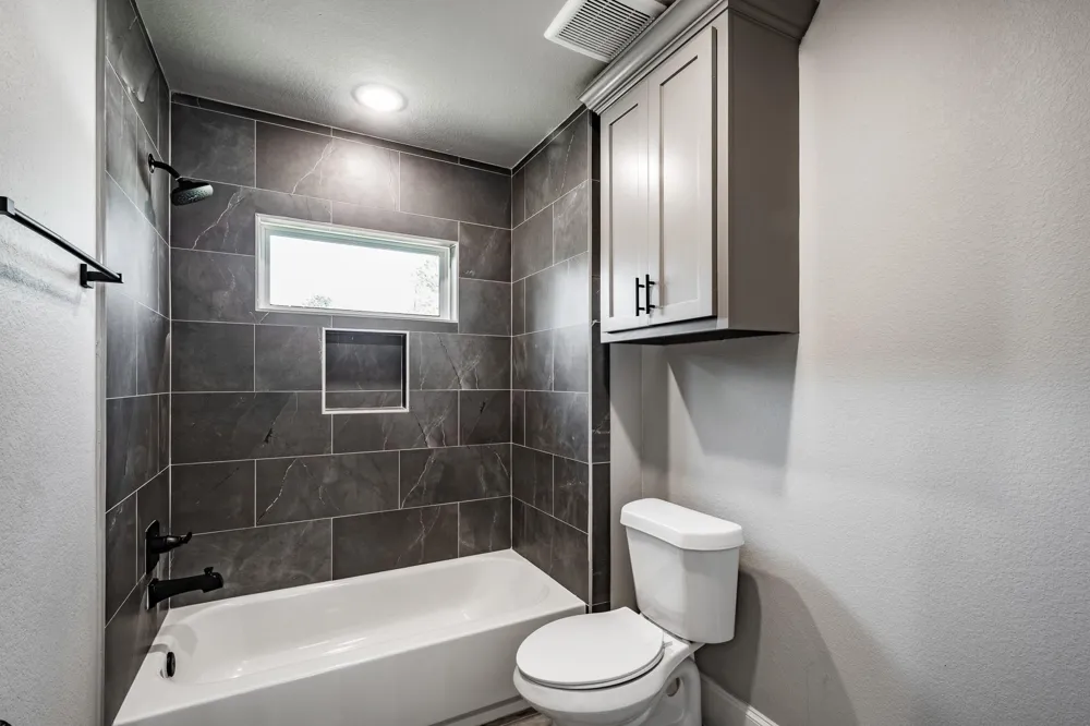 816 County Road 6609 Dayton, TX 77535
