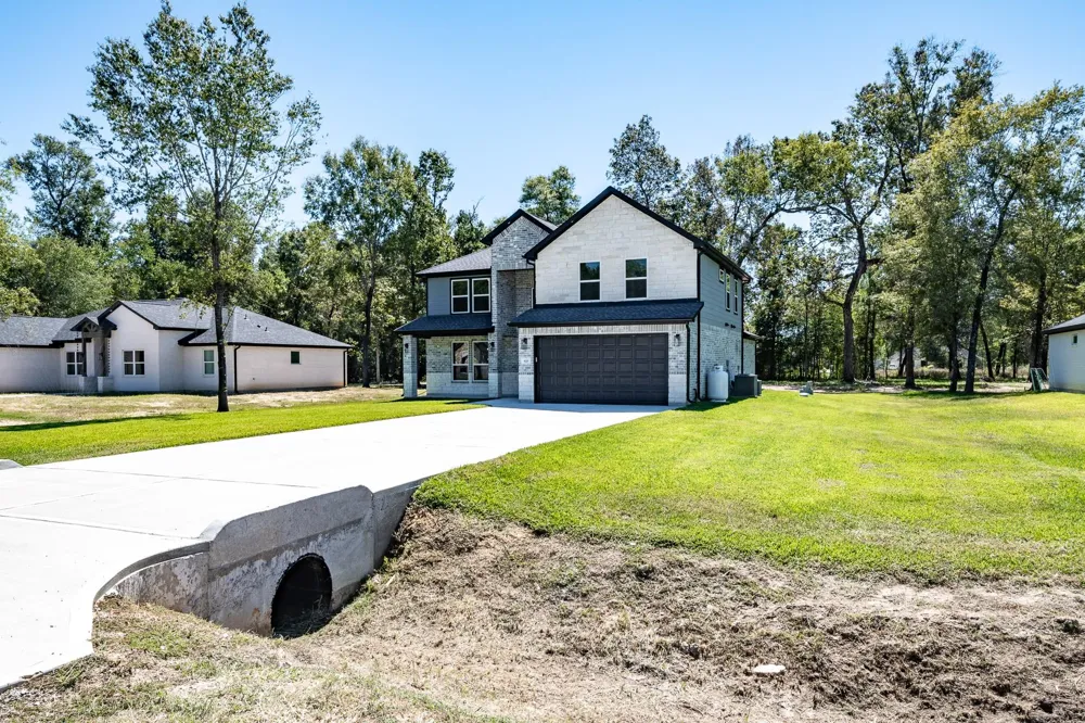 816 County Road 6609 Dayton, TX 77535