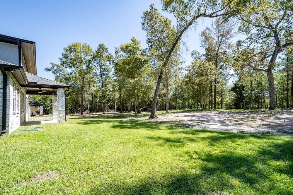 816 County Road 6609 Dayton, TX 77535
