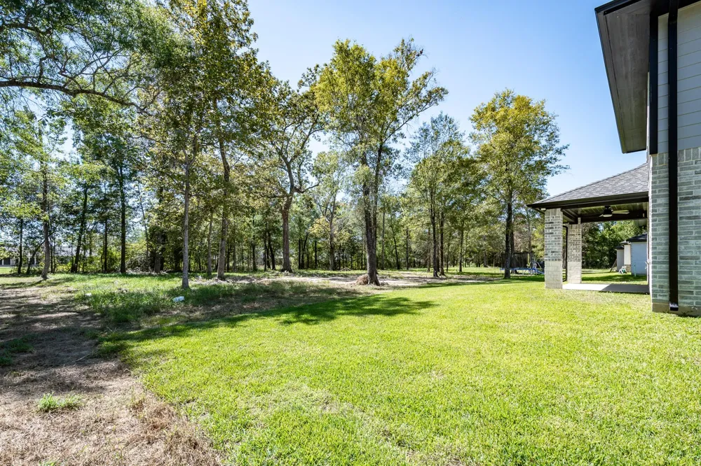 816 County Road 6609 Dayton, TX 77535