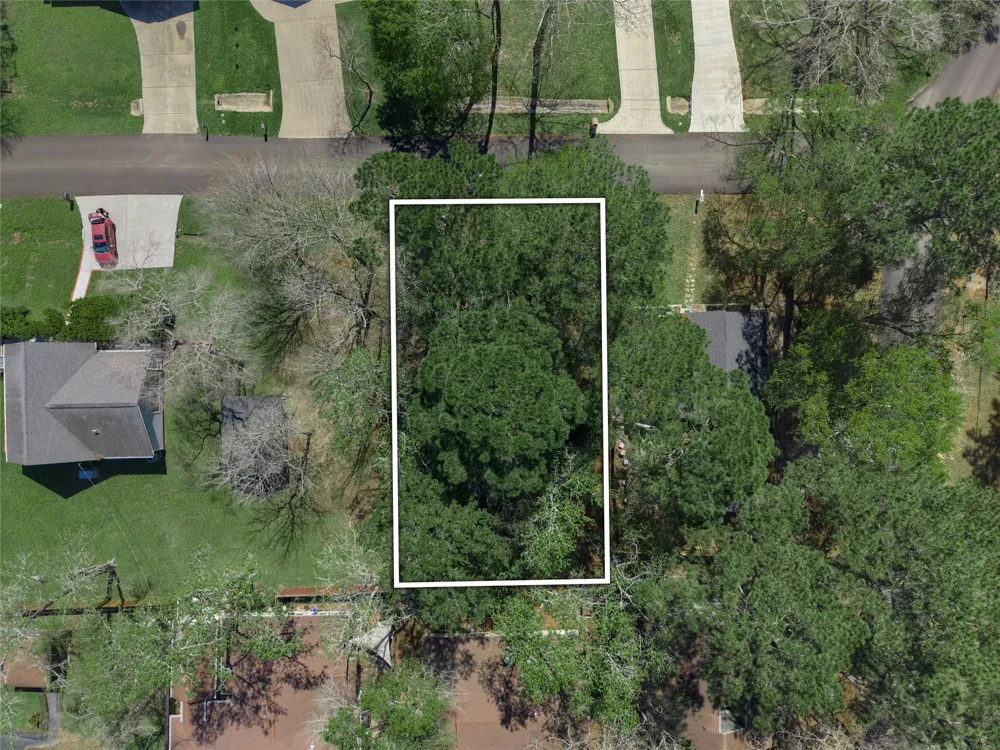 168 Mid Pines Drive Conroe, TX 77304
