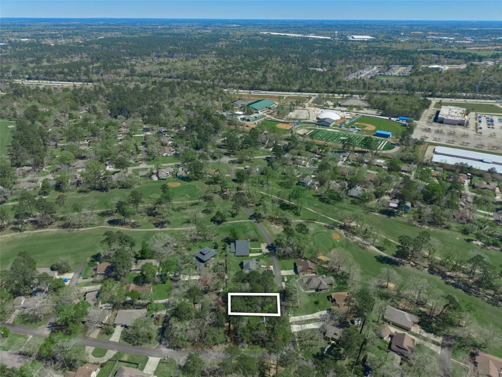 168 Mid Pines Drive Conroe, TX 77304